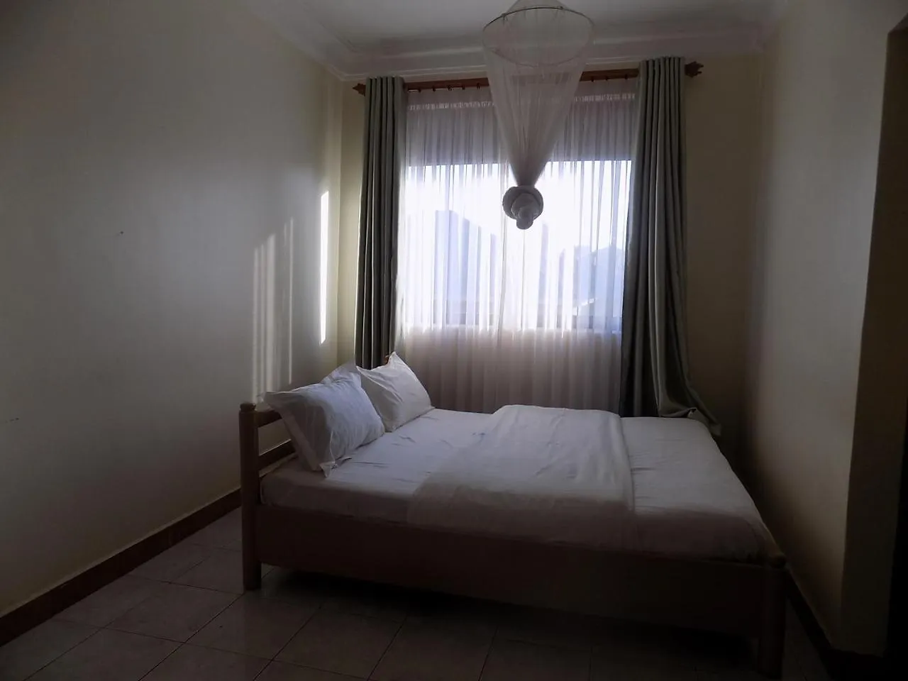 Hotel Millenium Kampala Zaana Lubowa 3*,