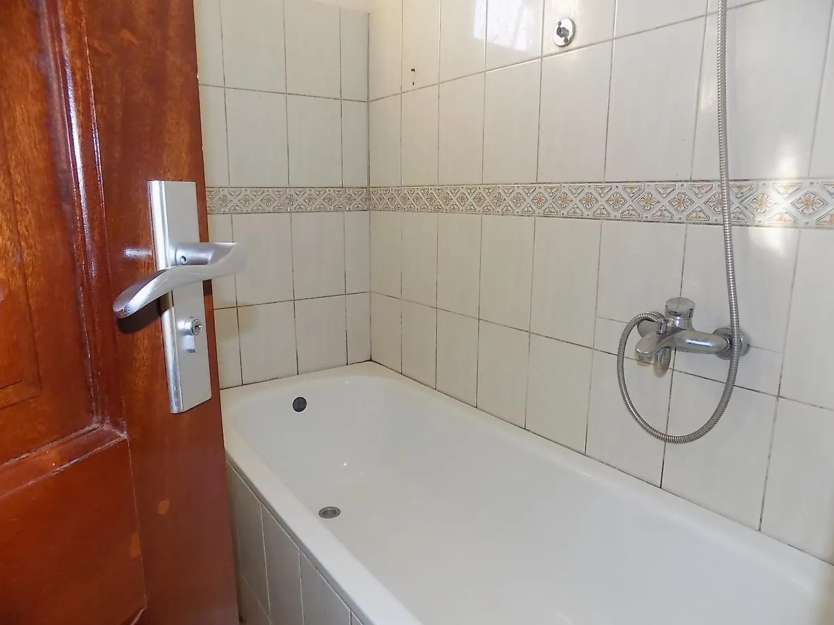 Hotel Millenium Kampala Zaana Lubowa 3*,  Uganda